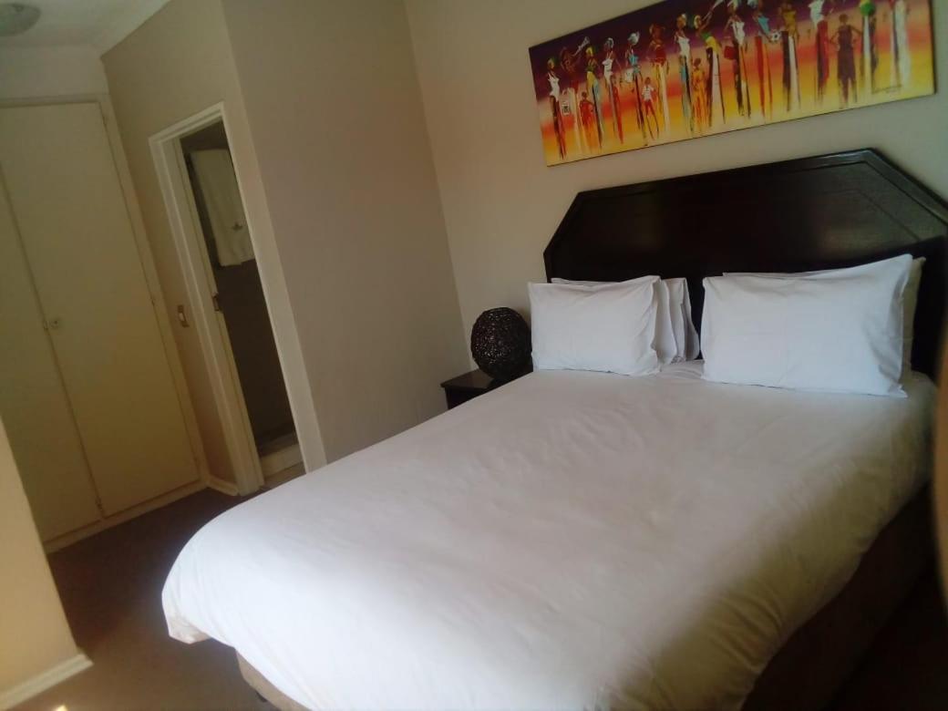 Daisy St -One Bedroom Apartment Johannesburg Exterior foto